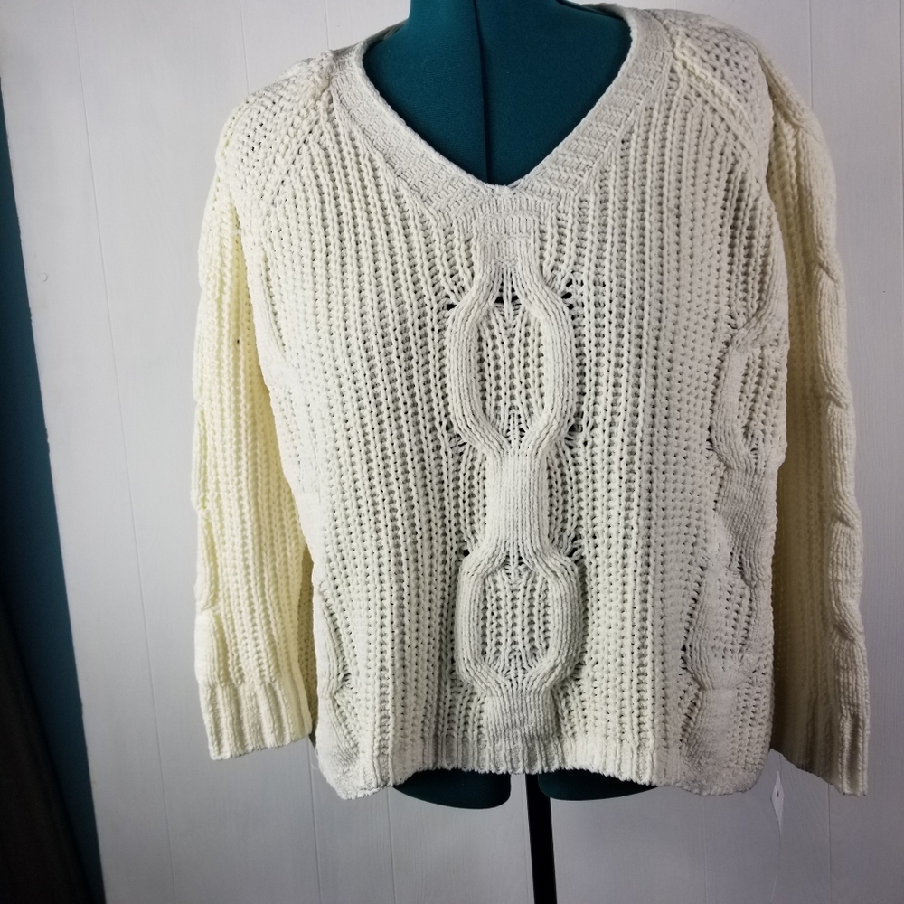 Ady p sweater cream color sz XL